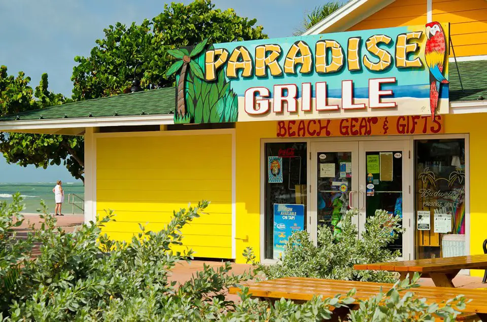 Paradise Grille and Bar | St. Pete Beach Today