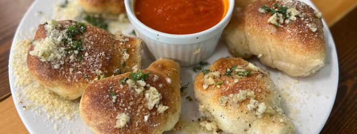 Fresh garlic knots